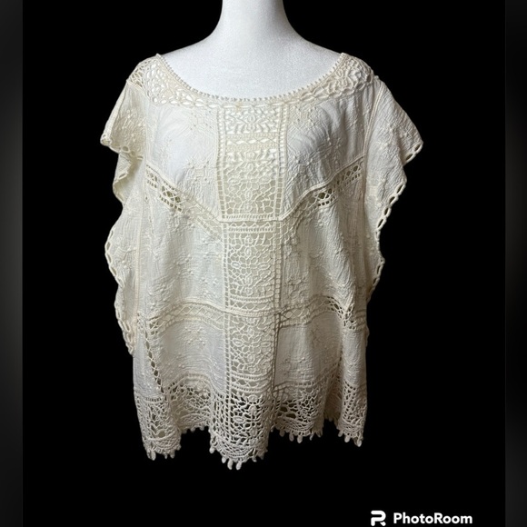 Democracy Tops - Democracy Top/Short Gauzy Material Crochet Inlays Cap Sleeves Size Small